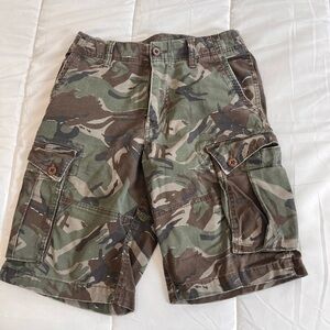 Camo cargo shorts men size 31